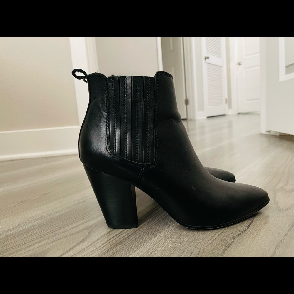 Aldo khiara ankle booties 🥾🥾